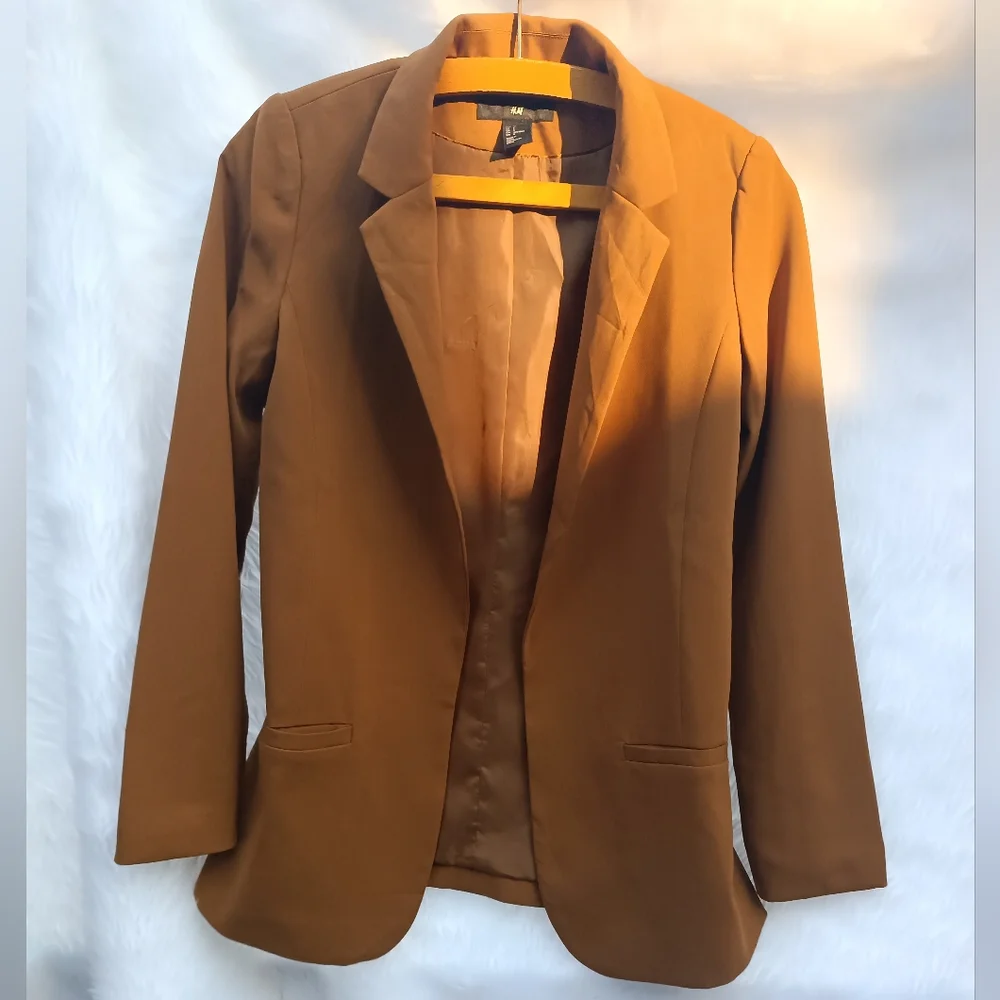 H&M Lapel Collar Blazer - Picture 2 of 6